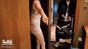 亚洲业余少女给大鸡巴...