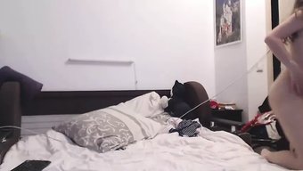 少女(18+)和她的...