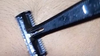 少女(18+)被她的...