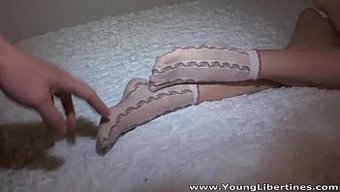 不是她第一次在镜头前...