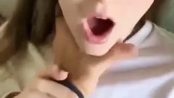 大鸡巴女友拜访前女友...