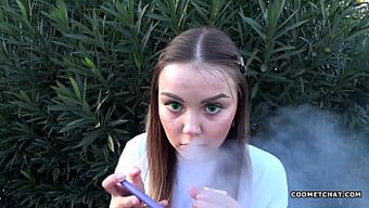 继妹的阴户准备好迎接...