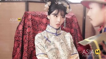 后宫传说:陈可欣的肛交冒险