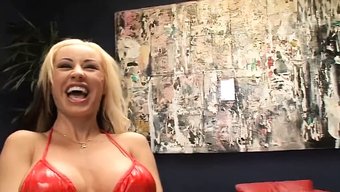 18+德国宝贝被拉伸...