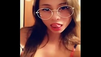 摸我表妹