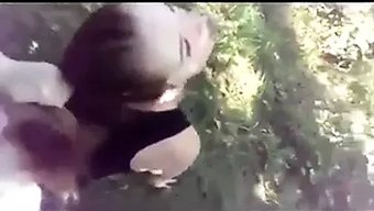 俄罗斯口交:公共业余...