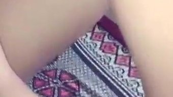 18+少女享受软核性爱