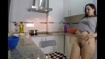 业余情侣口交和性爱的...