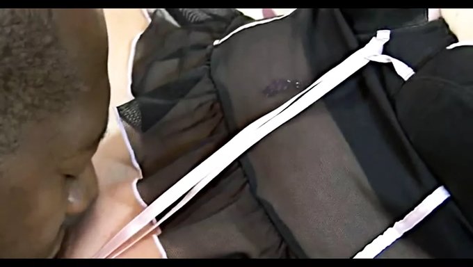 成熟的女人渴望一根大黑屌