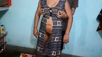 印度少女18+被大屁...