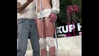 高跟美女被狠狠操脸时...