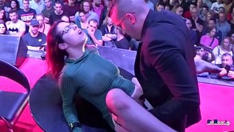 大奶子zenda和大...