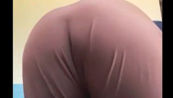 业余黑人女人美丽的肥臀
