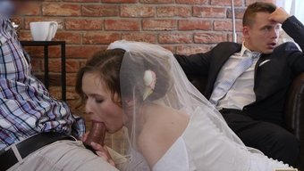 新婚夫妇提供性服务以...