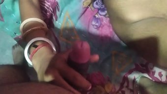 18岁的bhabhi...