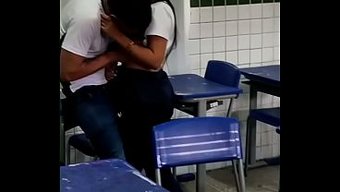 老师一走,我就带着我...