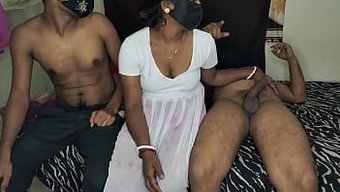 大奶子的自制棕发美女...