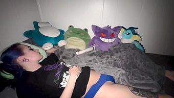 一个男人在他的继妹卧...