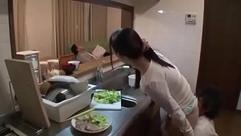 日本:日本表演者的色...