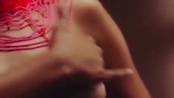 看看你的大自然乳房,...