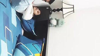 印度妻子被舔阴部并接...