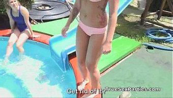 比基尼美女的群交和户外狂欢