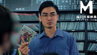 赵小涵和严佳你在露天...