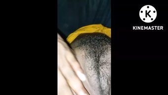 成熟的亚洲女人,拥有...