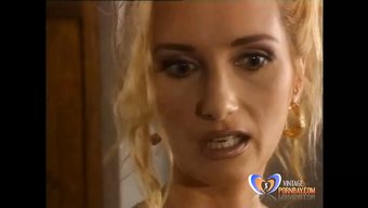熟女被一群朋友操得美妙无比