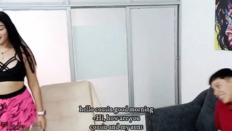 小胸部和大屁股的西班...