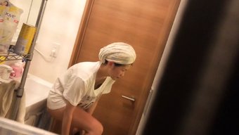 成人禁忌:妻子的私密...