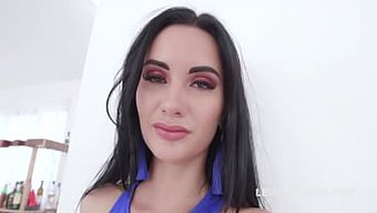 纹身美女megan ...