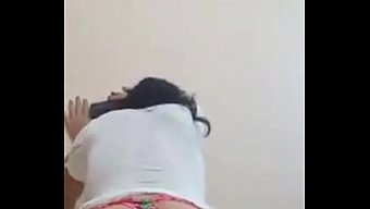 足部恋物癖的熟女被拉...