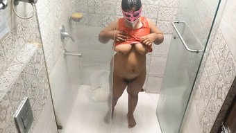 亚洲熟女,拥有大自然...