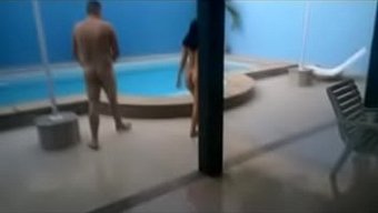 硬核妻子和她的情人一...