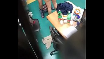 大学女生被老师操了