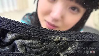 体验终极臭味色情片,...