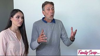 火辣的黑发骚货ash...