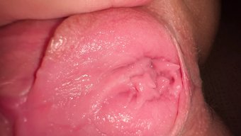 真实的青少年高潮:用...