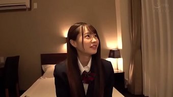日本小奶美人松本一香...