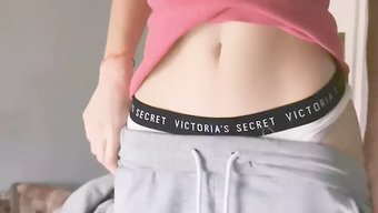 18岁女孩在自制视频...