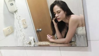 热辣的业余情侣在自制...
