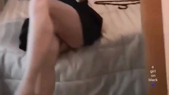穿着连衣裙的变性人无套支配