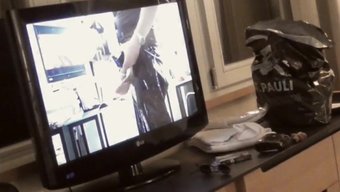 业余爱好者无套口交:...