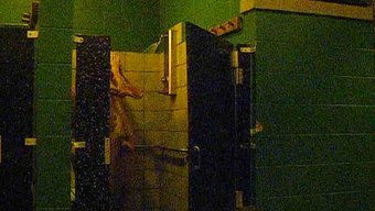 大鸡巴男同性恋情侣在...