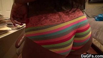 少女(18+)被惩罚并被操