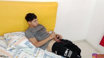 西班牙自制色情片,特...