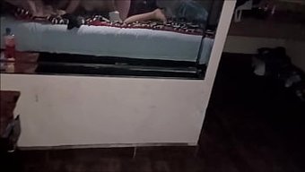 金发美女早上被一根大...