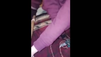 挑逗哈萨克斯坦女孩:...