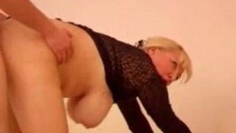 大胸部的熟女 - 大...